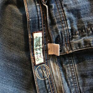 CHARTER CLUB PETITE blue jeans, size 16P Short.